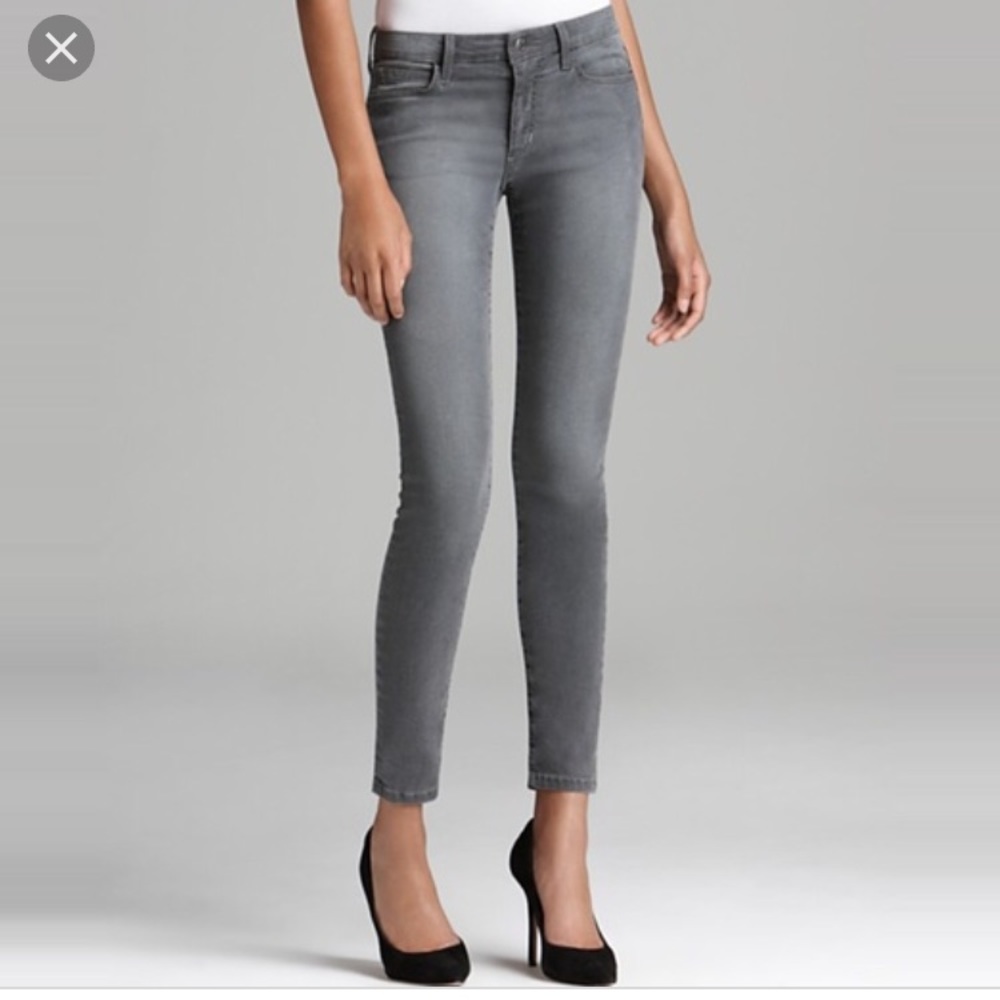 J Brand Super Skinny Onyx Jeans sz 26